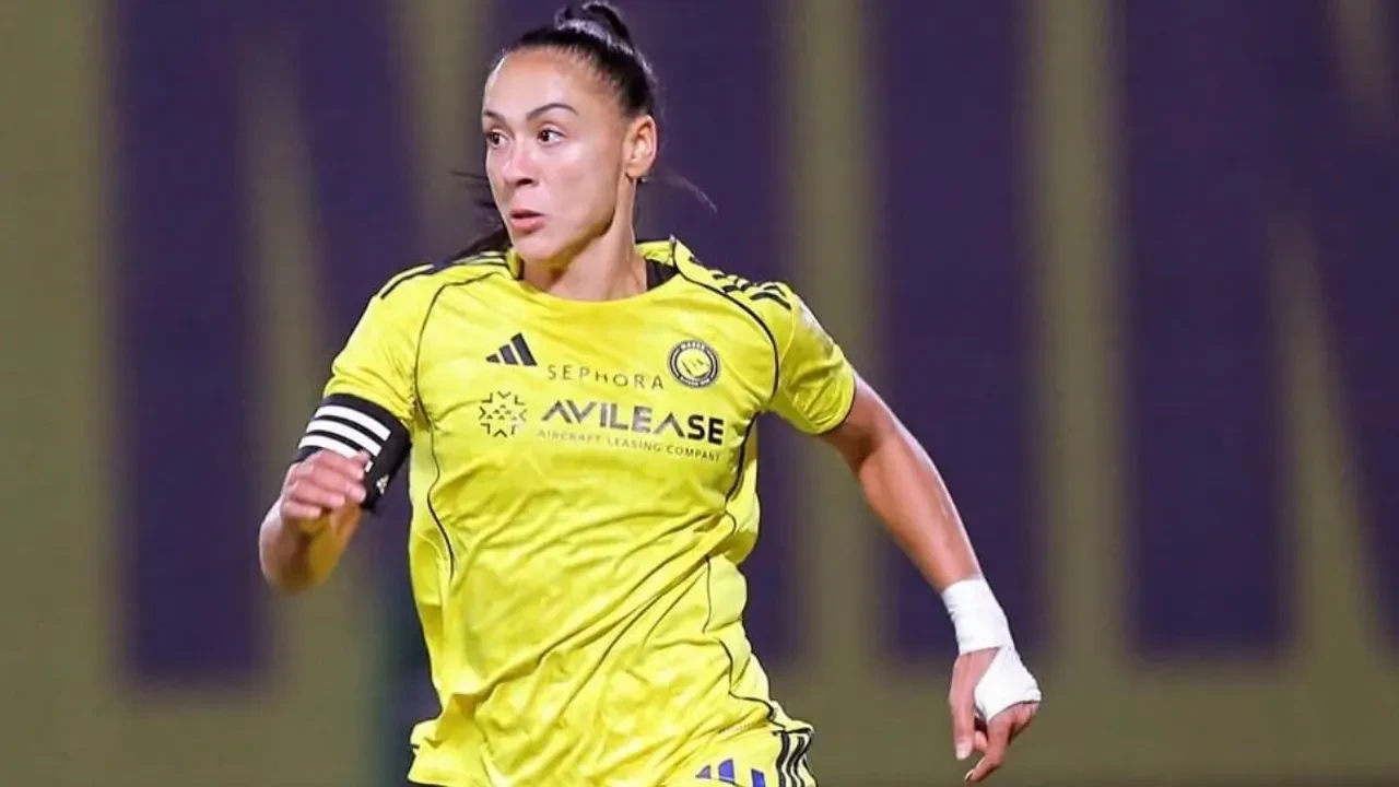 Brezilyalı futbolcu Kathleen Souza Müslüman oldu! Başarılı kadın futbolcu duygu dolu anları sosyal medyasından paylaştı