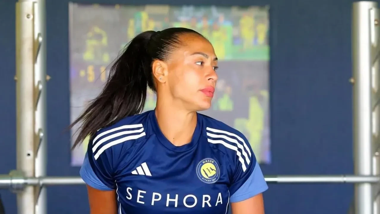 Brezilyalı futbolcu Kathleen Souza Müslüman oldu! Başarılı kadın futbolcu duygu dolu anları sosyal medyasından paylaştı