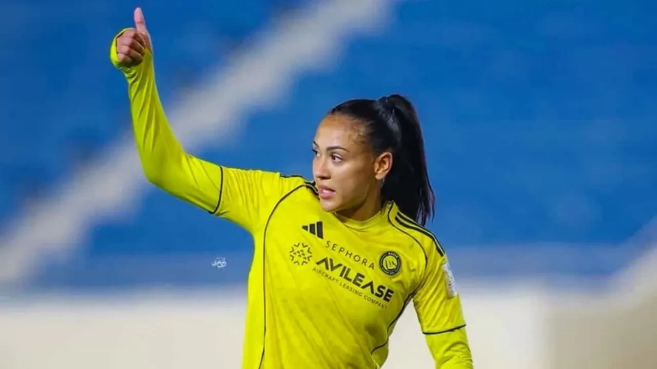 Brezilyalı futbolcu Kathleen Souza Müslüman oldu! Başarılı kadın futbolcu duygu dolu anları sosyal medyasından paylaştı