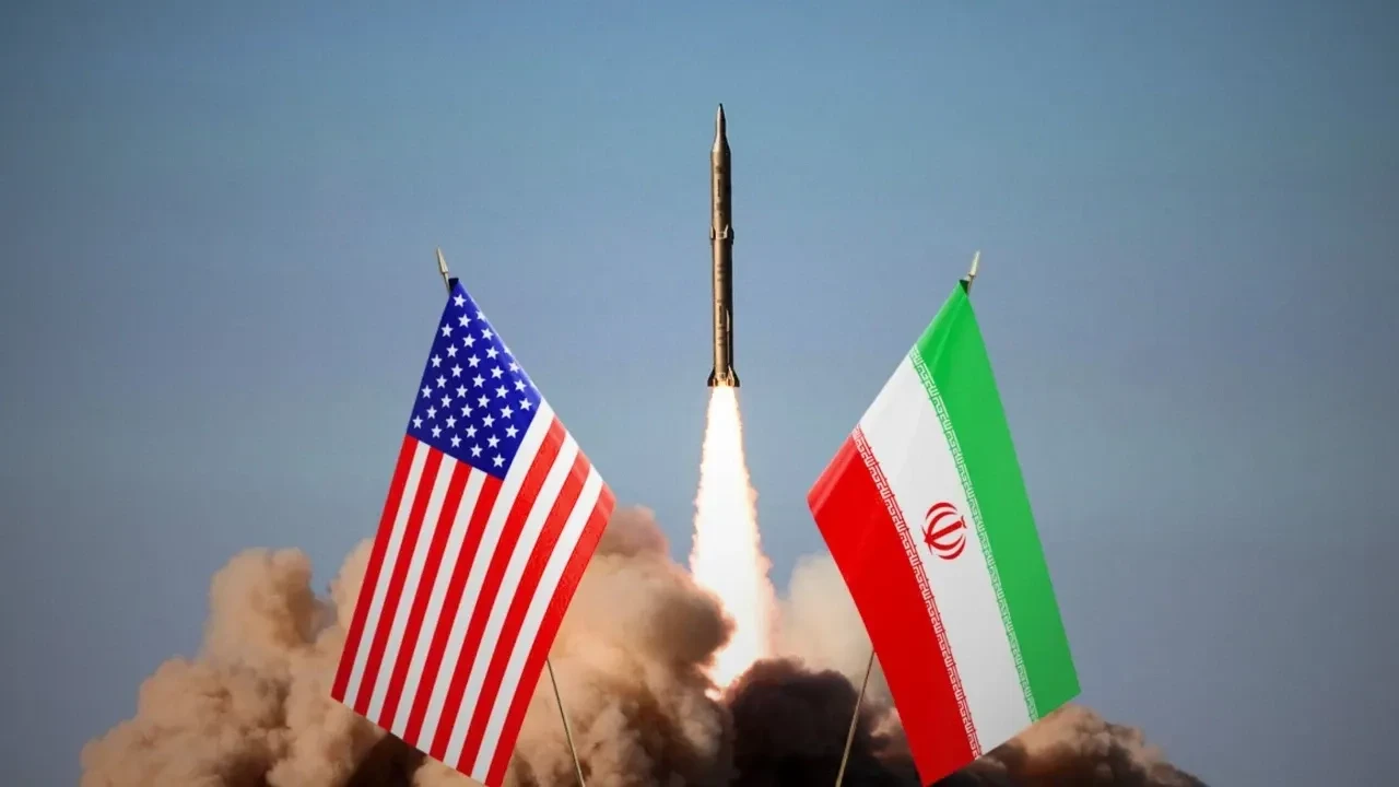 Donald Trump'tan müzakere öncesi İran'a gözdağı: Sonuçlarını görmek istemezler