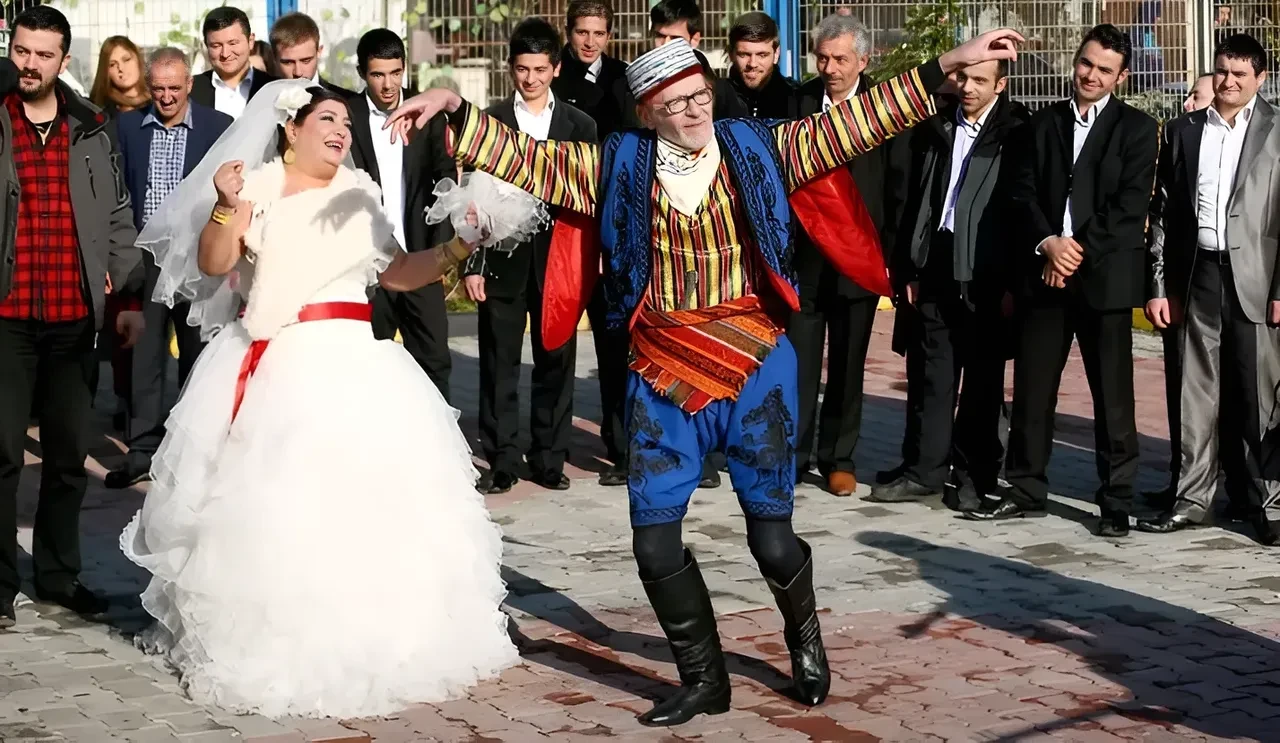 Erdal Özyağcılar Akasya Durağı dizisinin Nuri babası mı olacak? Akasya Durağı dizisinin Nuri babası kim olacak?