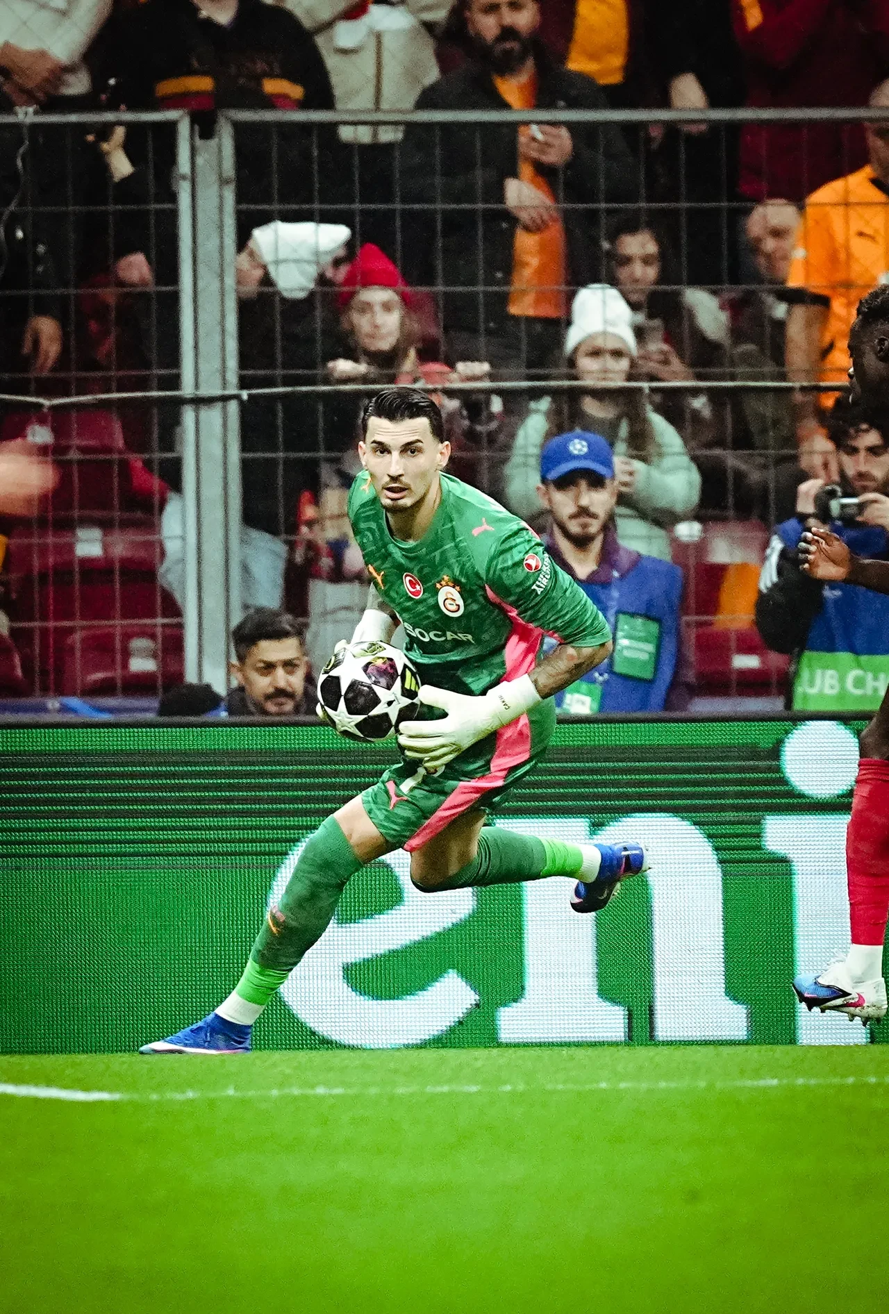 Galatasaray Juventus'u dağıttı: Şampiyonlar Ligi'nde tarihi zafer!