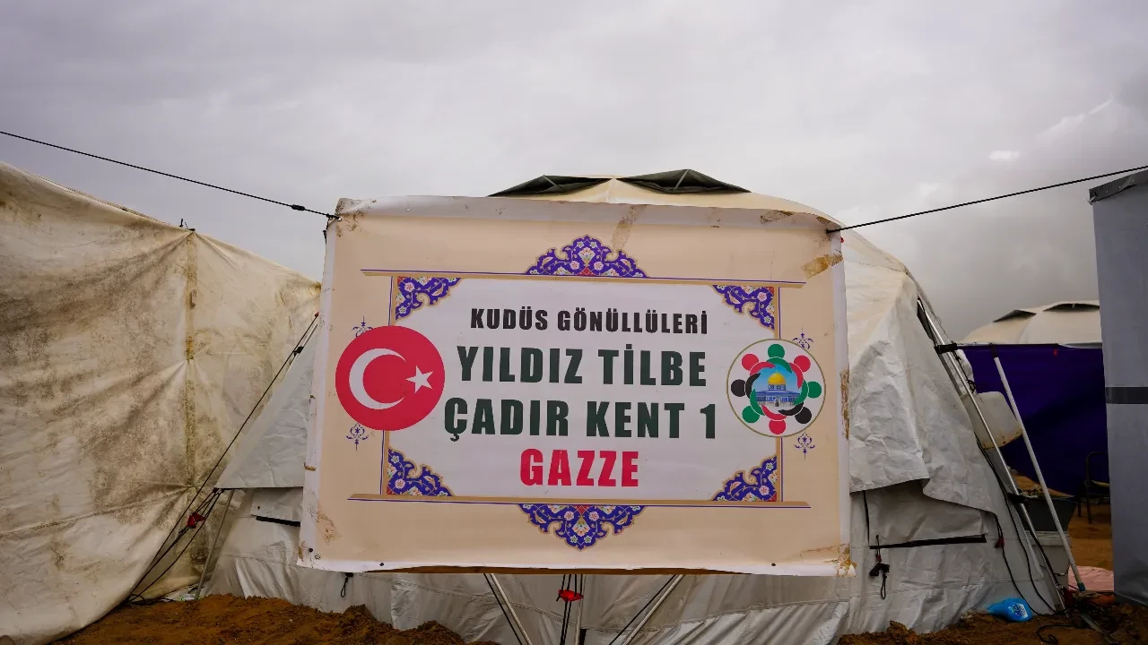 Gazze Şeridi'nde kurulan 'Yıldız Tilbe Çadır Kenti'nin açılışı yapıldı!