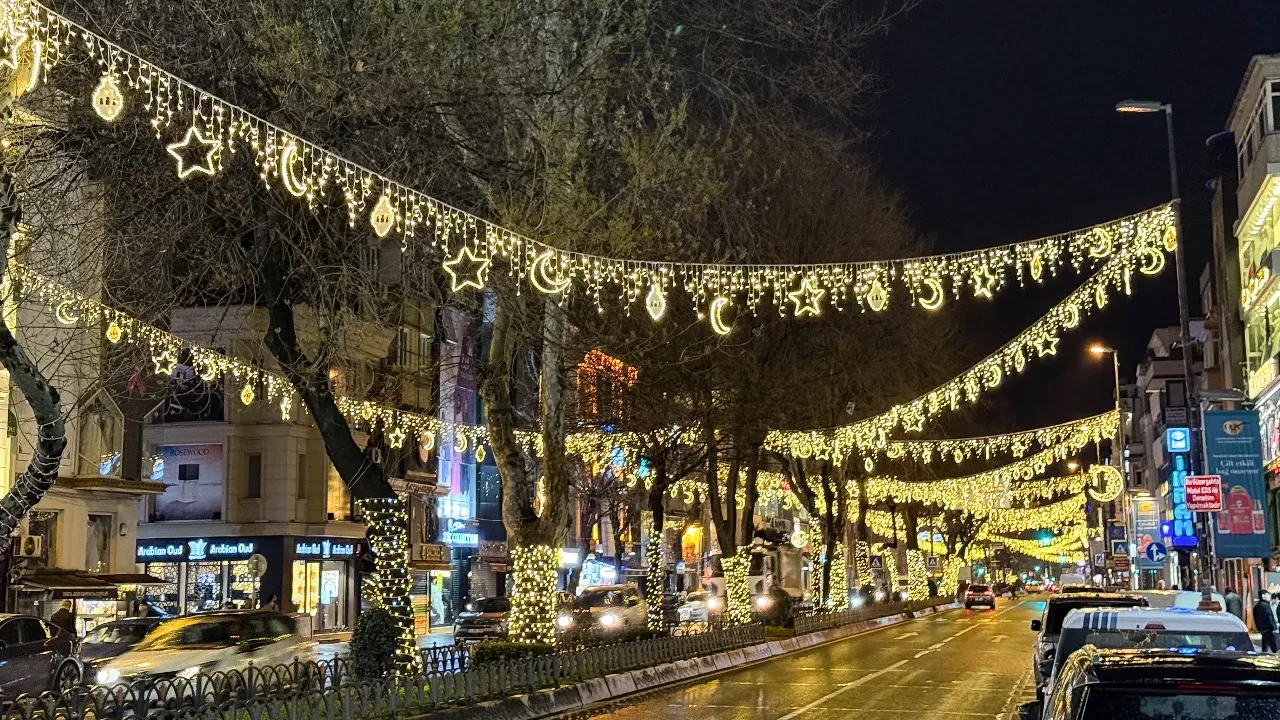 İstanbul sokaklarına Ramazan heyecanı erken geldi! Görenler mest oldu