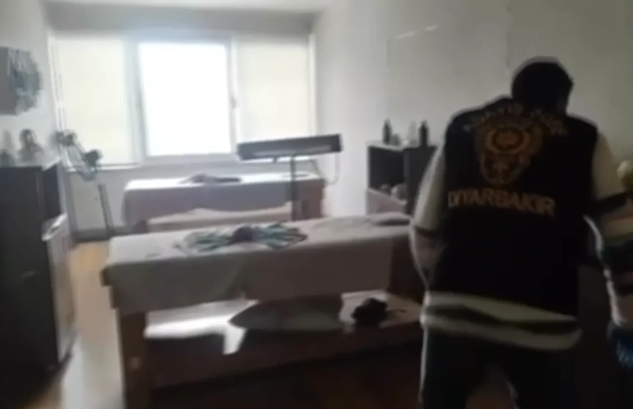 Masaj salonlarına 'kadraj': Fuhuş ağı çökertildi: Tutuklamalar var