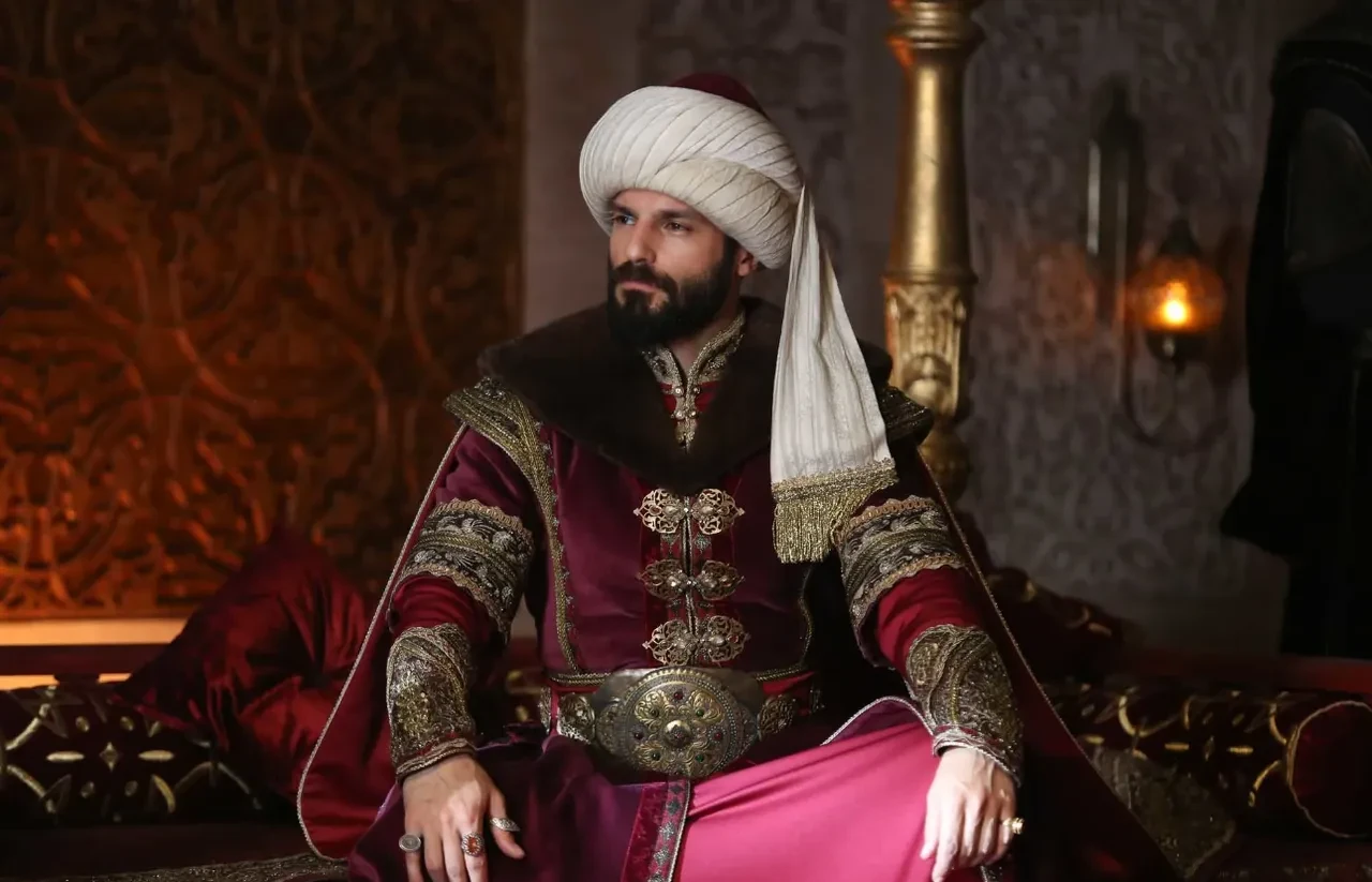 Mehmed: Fetihler Sultanı dizisinin başrol oyuncusu Serkan Çayoğlu'ndan anlamlı Avrupa mesajı!
