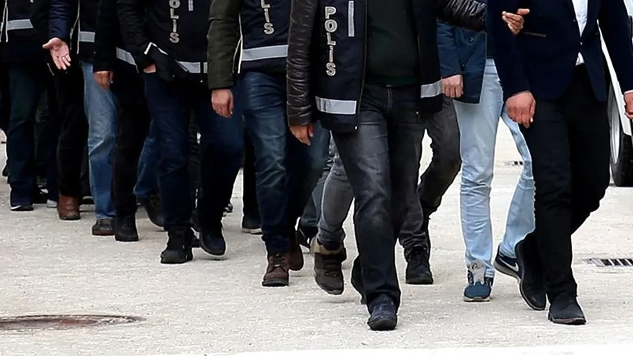 MİT ve Emniyet'ten kritik FETÖ operasyonu! Çok sayıda gözaltı var 