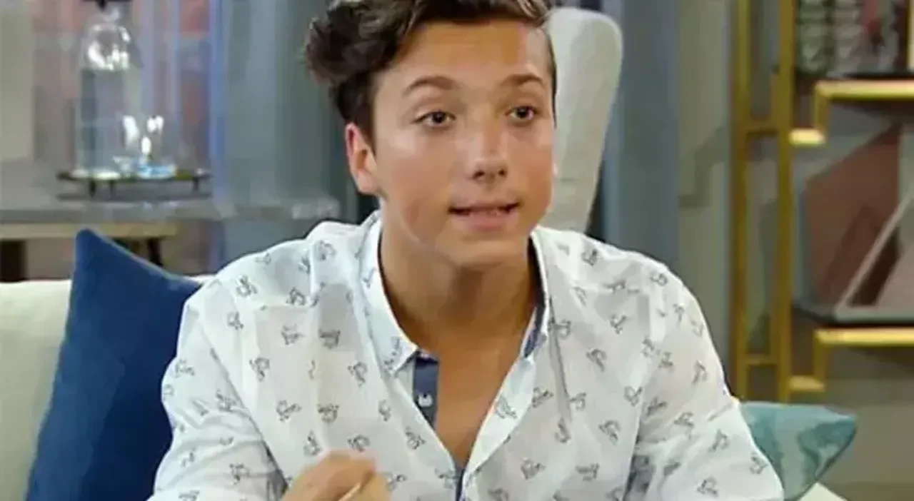 Özgür Ozan ve Alperen Khamis yıllar sonra yeniden buluştu! Çocuklar Duymasın'ın baba ve oğlundan sürpriz kare