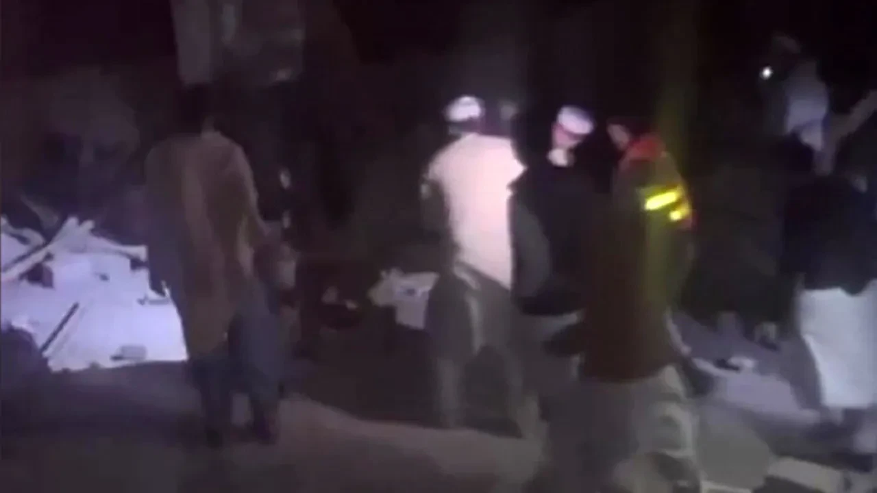 Pakistan’da bombalı saldırı: Ölü ve yaralılar var