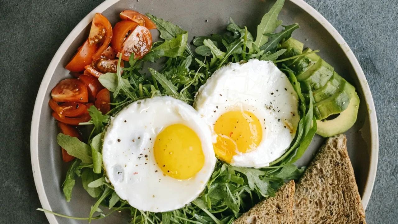 Sahurda haşlanmış yumurta mı, tavada yumurta mı? En uzun süreli tok tutan yumurta