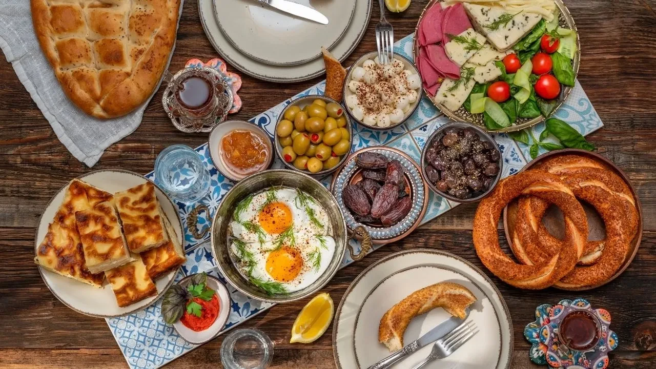 Sahurda tüketin oruç boyunca acıkmayın! İşte yoğurt karışımı