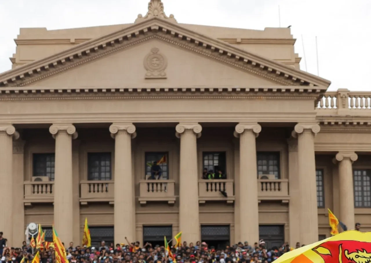 Sri Lanka'dan dikkat çeken karar! Milletvekillerinin emekli maaşları kaldırıldı