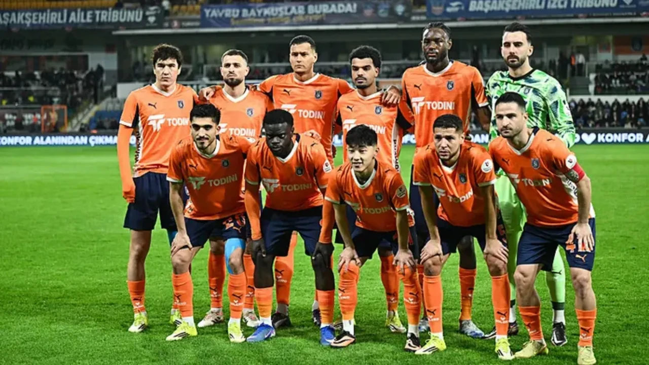 Süper Lig'de kartlar yeniden dağıtıldı! Yapay zeka, şampiyonluk oranlarını açıkladı