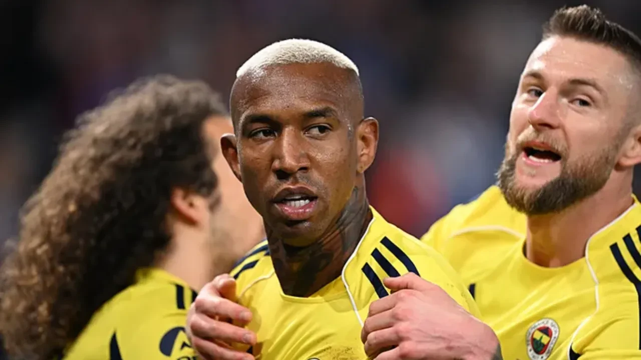 Süper Lig'de kartlar yeniden dağıtıldı! Yapay zeka, şampiyonluk oranlarını açıkladı