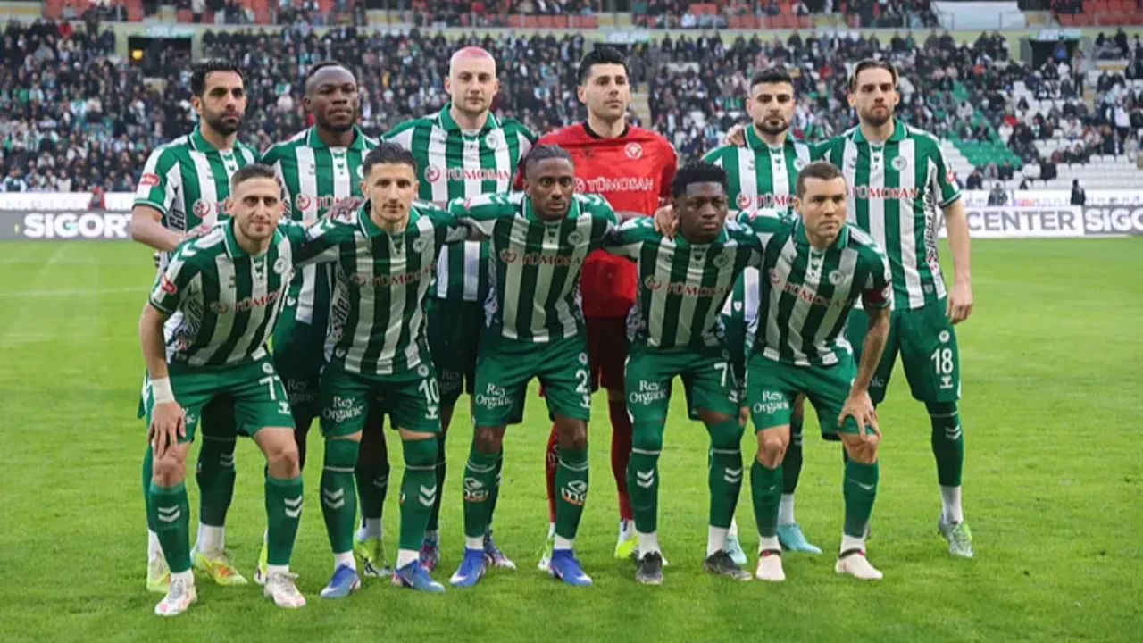 Süper Lig'de kartlar yeniden dağıtıldı! Yapay zeka, şampiyonluk oranlarını açıkladı