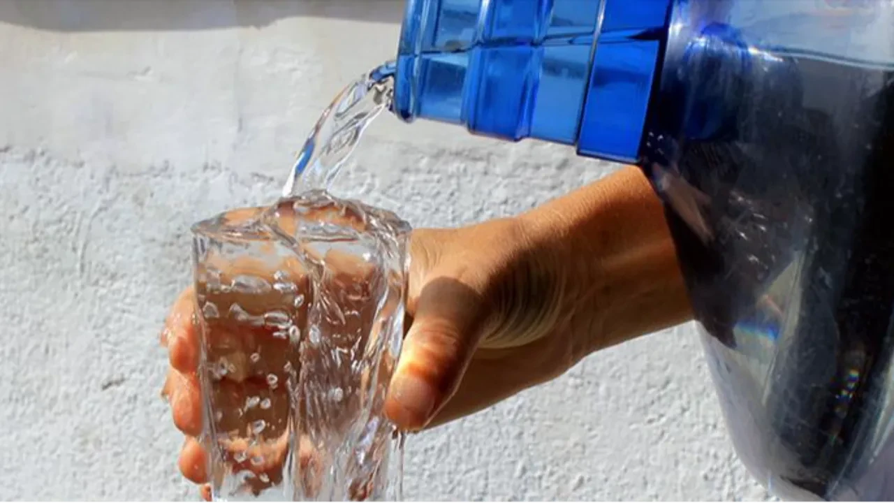 Suya zam yağmuru! Üç büyükşehirde damacana fiyatları 'uçtu'