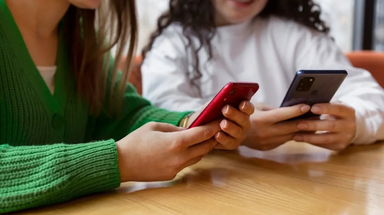 Telefon incelemelerinde büyük iddia: özel cihazlar gönderiliyor