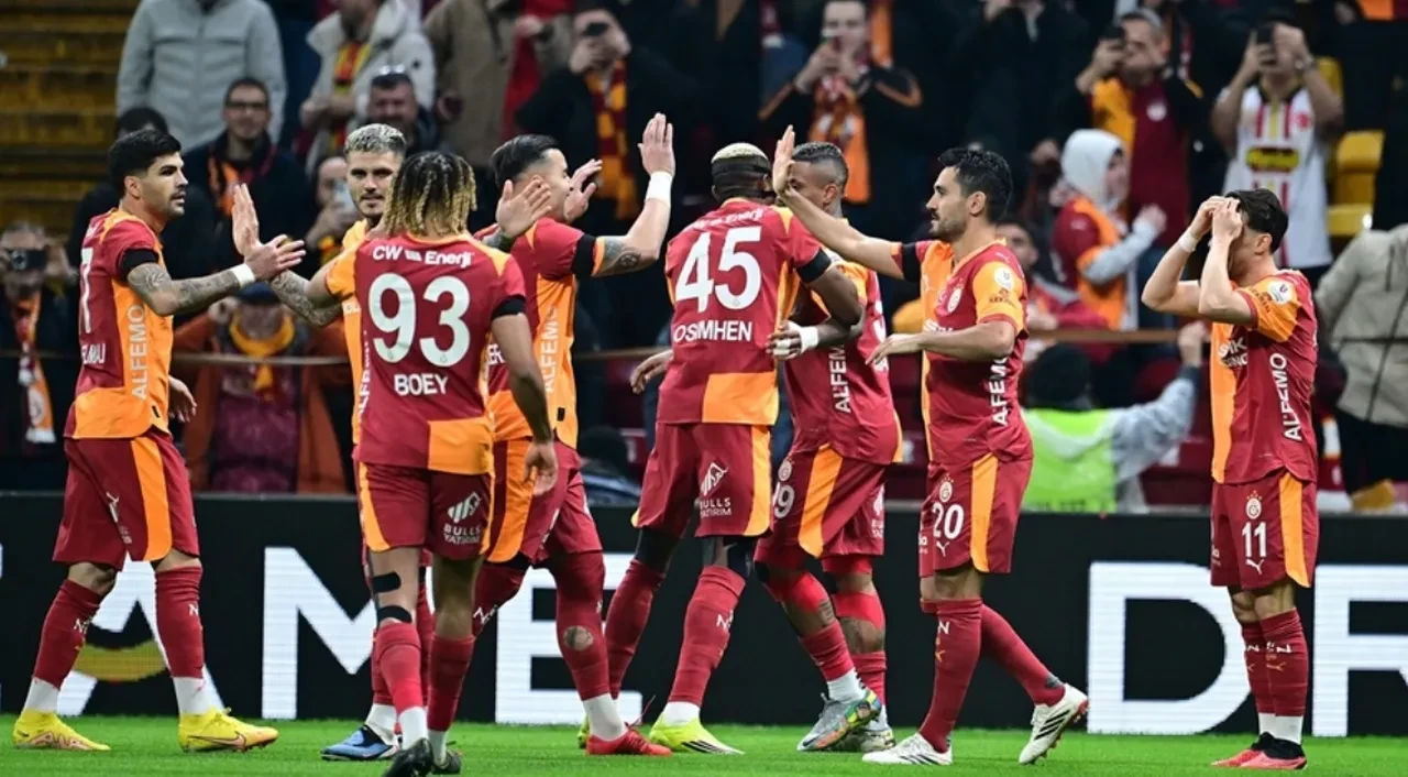 TRT 1 CANLI Galatasaray Juventus maçı nereden izlenir? Şifresiz maç başlıyor
