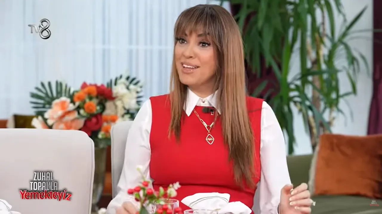 Yemekteyiz Efe Efeoğlu kimdir, mesleği nedir? Dedesi Zeki Müren'e ders veren TRT sanatçısı çıktı!