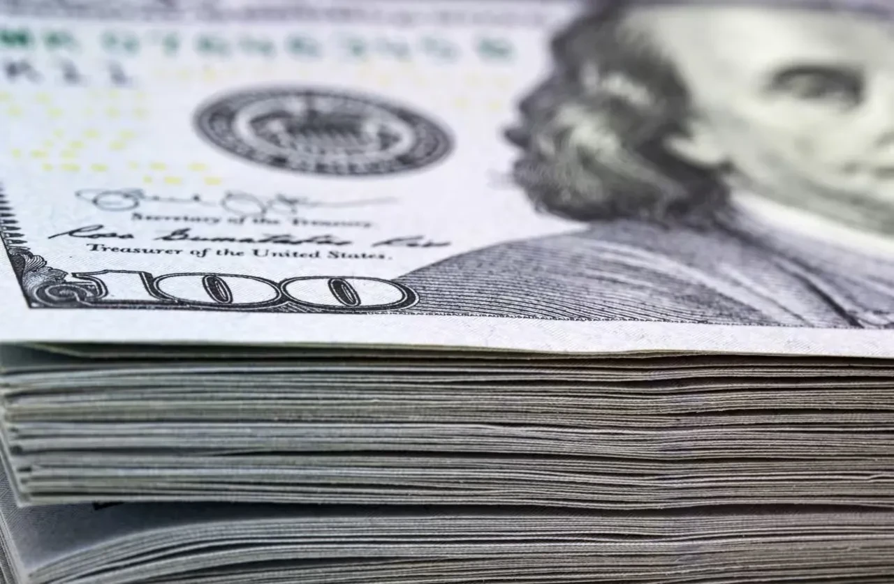 ABD tarihi dolar ve faiz kumarı oynuyor