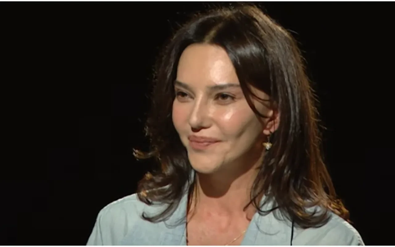 Beren Saat'e Nebahat Çehre sahip çıktı, Hande Ataizi amatör buldu