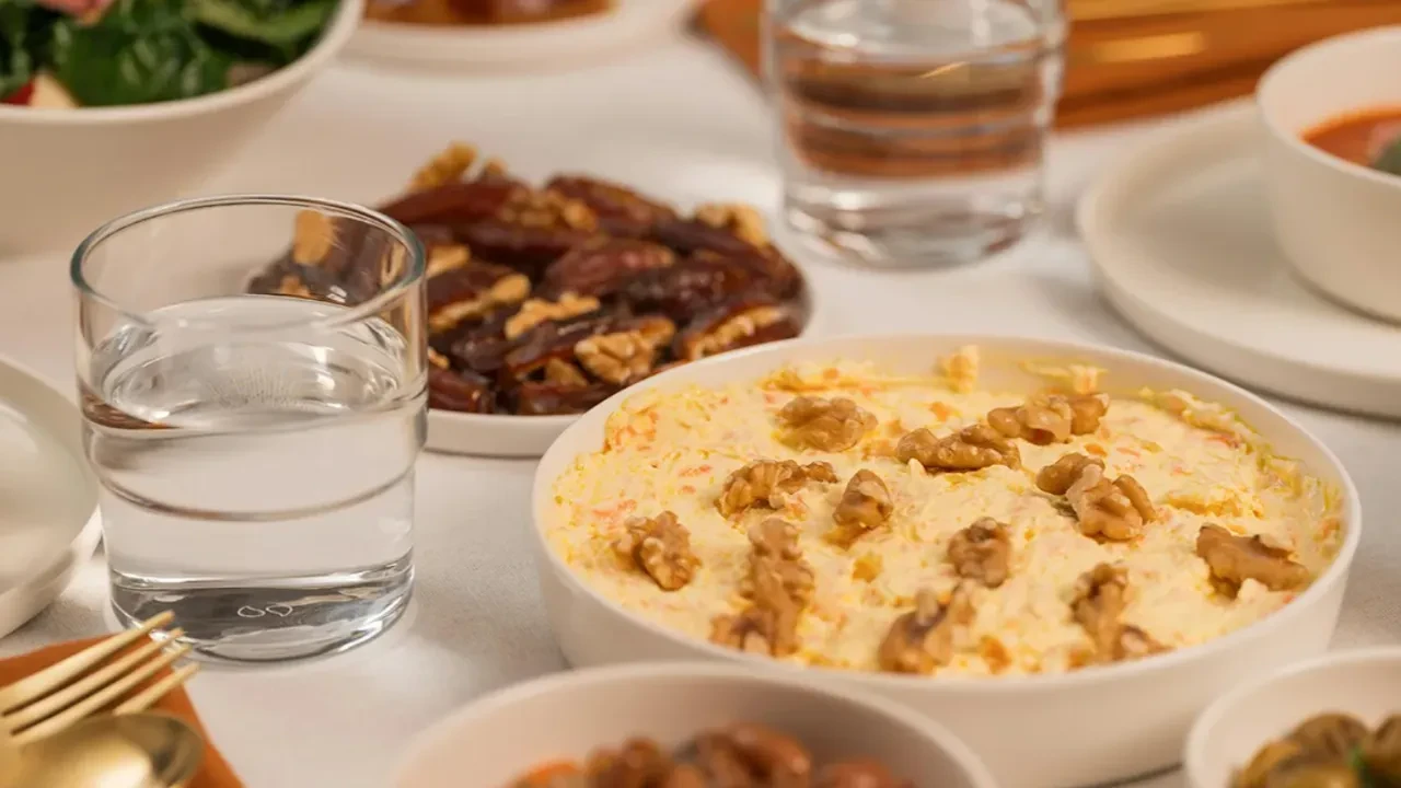 Diyetisyen Büşra Çalışkan'dan oruç açma önerisi: İftarda orucunuzu muhakkak böyle açın!