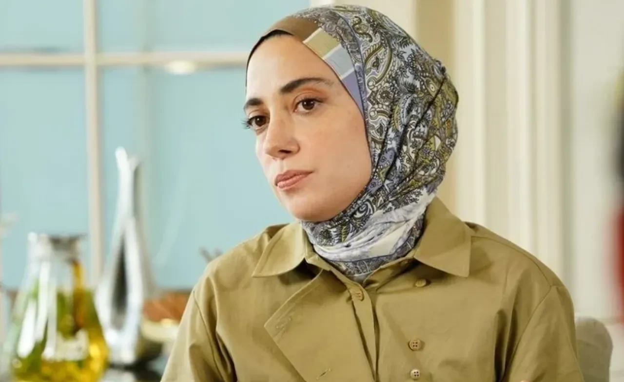 DNA testi sonuçlandı: Kıvılcım ile Ömer'in dünyası başına yıkılıyor! Kızılcık Şerbeti dizisi yeni bölümde neler olacak?