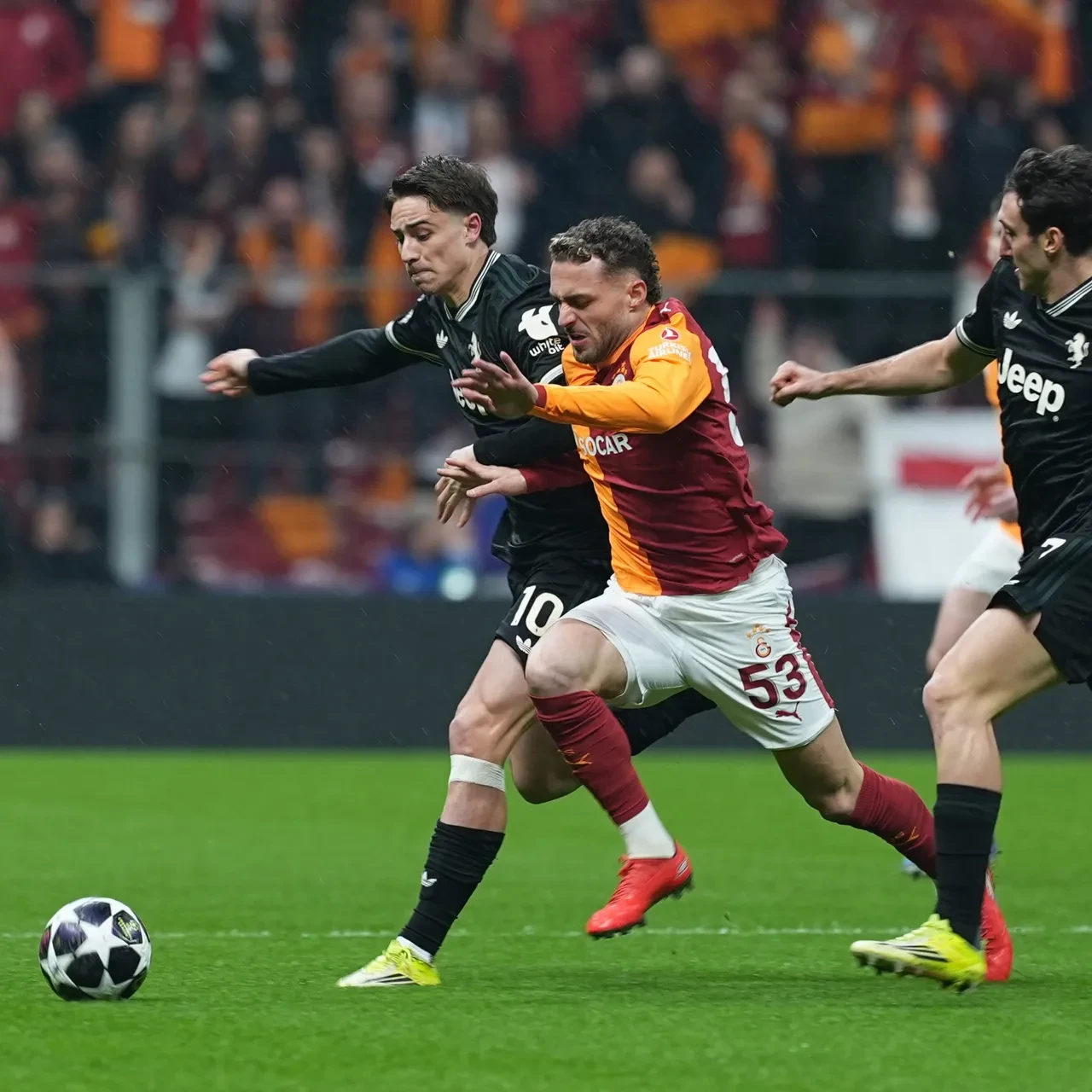 Galatasaray'ın Şampiyonlar Ligi'ndeki tarihi Juventus zaferinden en özel anlar!