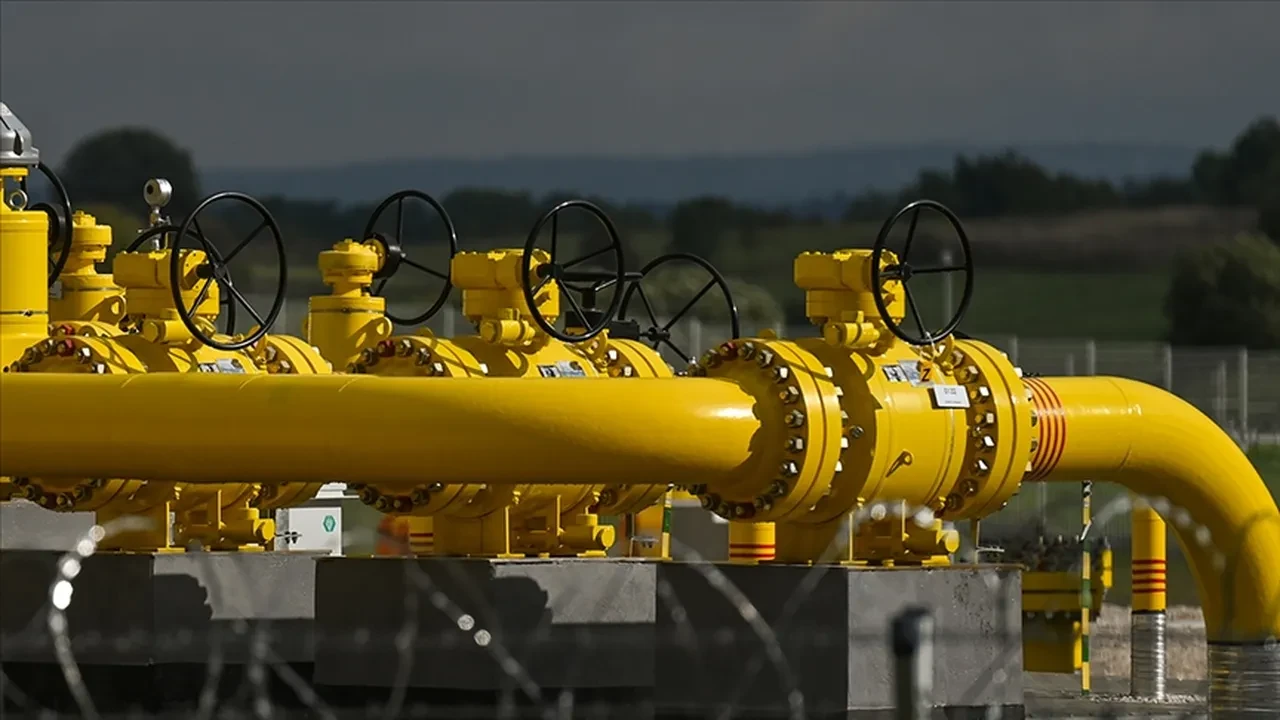 Gazprom’dan Avrupa’ya kritik uyarı: Depolar üçte birin altına indi