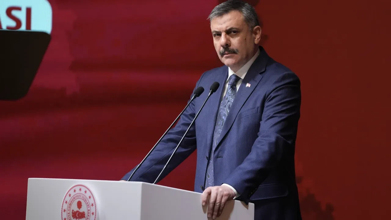 İçişleri Bakanı Çiftçi'den suçlularla mücadele mesajı: 'Ağlarını dağıtacağız'