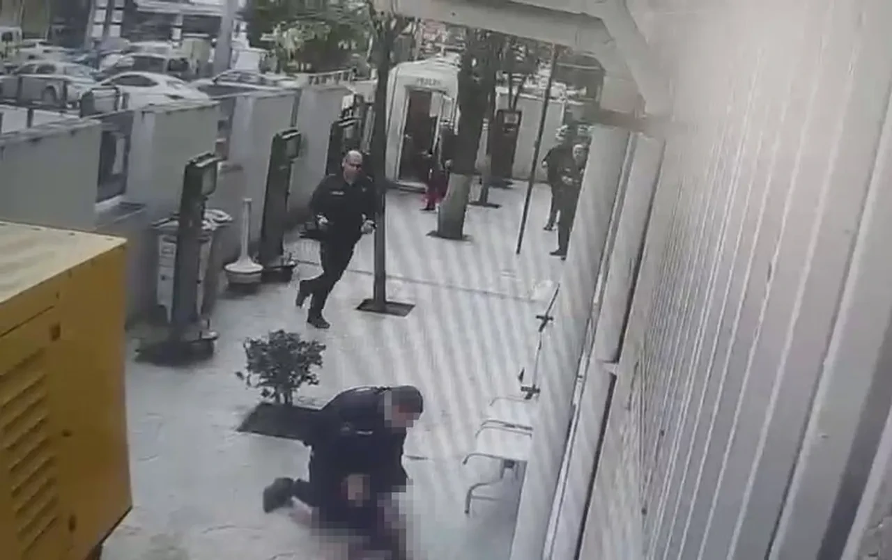 Karakoldaki dehşetin görüntüsü ortaya çıktı! Polisin silahını zorla alıp intihar etti