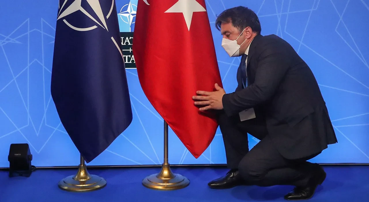 NATO’da 74 yıllık güçlü ittifak! MSB ve İletişim Başkanlığı'ndan paylaşım geldi: En çok katkı veren ilk 5 ülkeden biriyiz