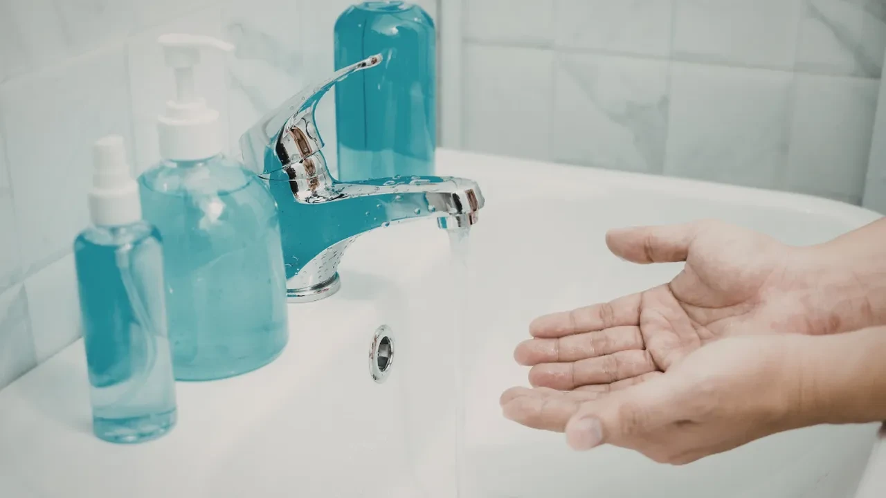 Ramazan’da ağız kokusuna son! Evde hazırlayabileceğiniz doğal sprey