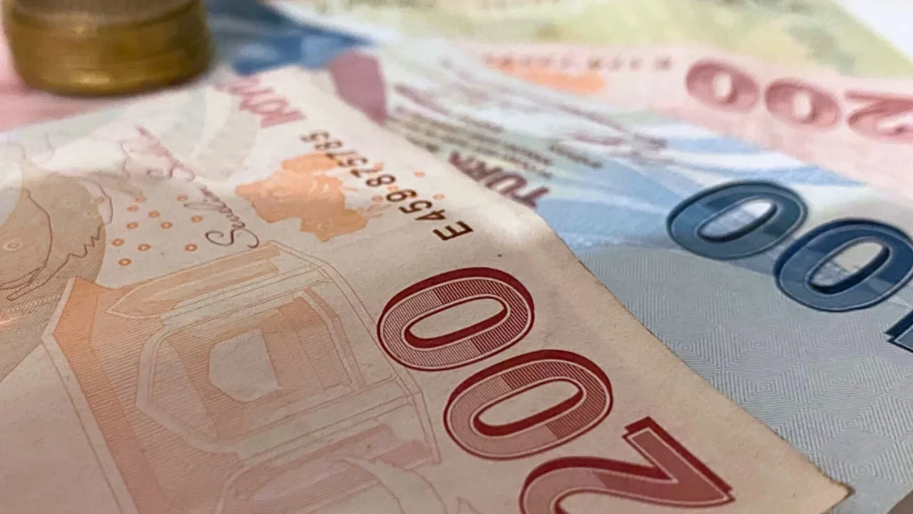 EN DÜŞÜK EMEKLİ MAAŞI 50 BİN LİRA OLACAKTI