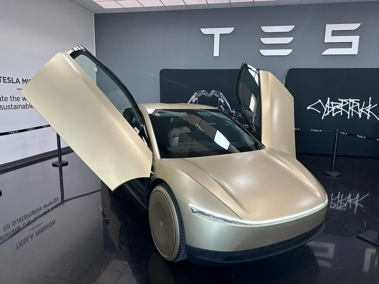 Tesla vergisiz 1 milyon 300 bin TL fiyatlı otomobil satacak: Ne direksiyonu var ne pedalı