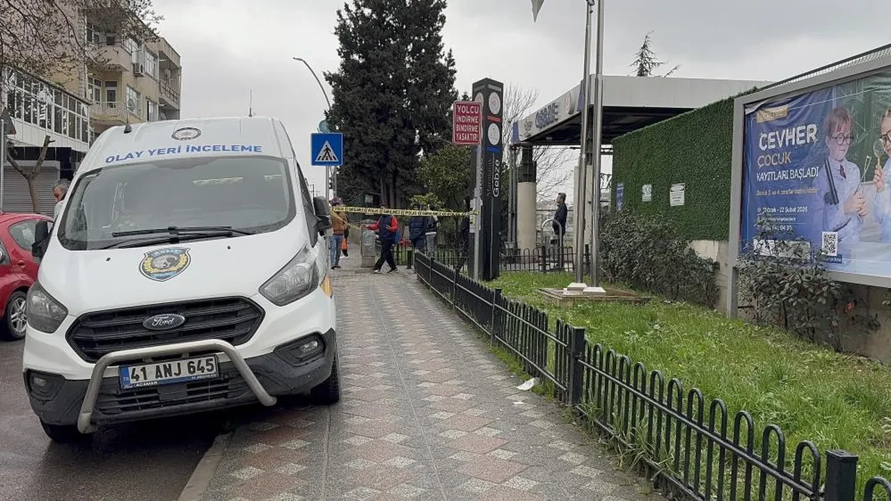 Gebze tren istasyonunda cinayet! Aylin öğretmeni uzaklaştırma aldırdığı eşi katletti