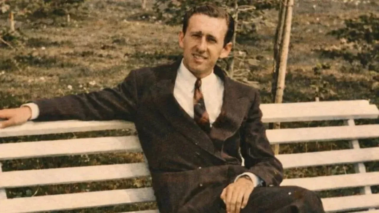 Ünlü şair Orhan Veli Kanık’ın doğduğu ev satılıyor! Köşk milyonluk fiyatıyla gündem oldu