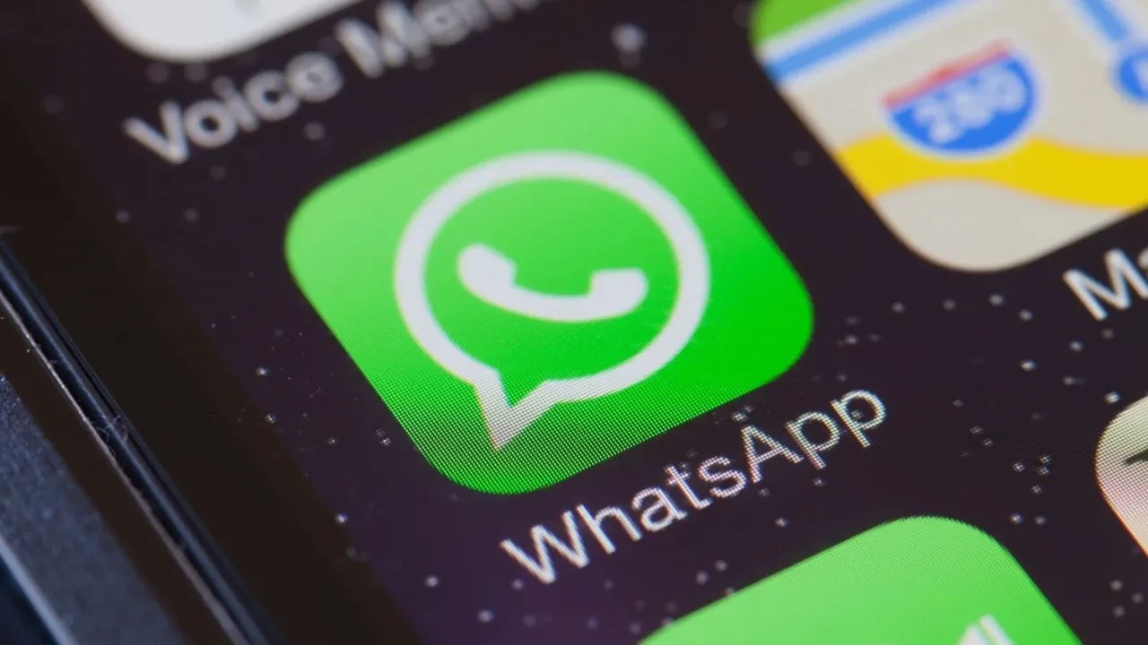 WhatsApp durum güncellemelerinin yerini değiştiriyor