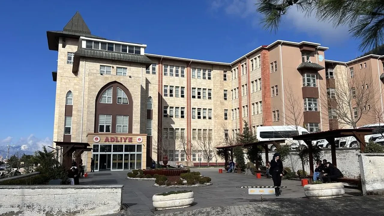 Bebeğe şiddet uygulayıp, sakat bırakan hemşireden şoke eden savunma! "Ben de bir anneyim"