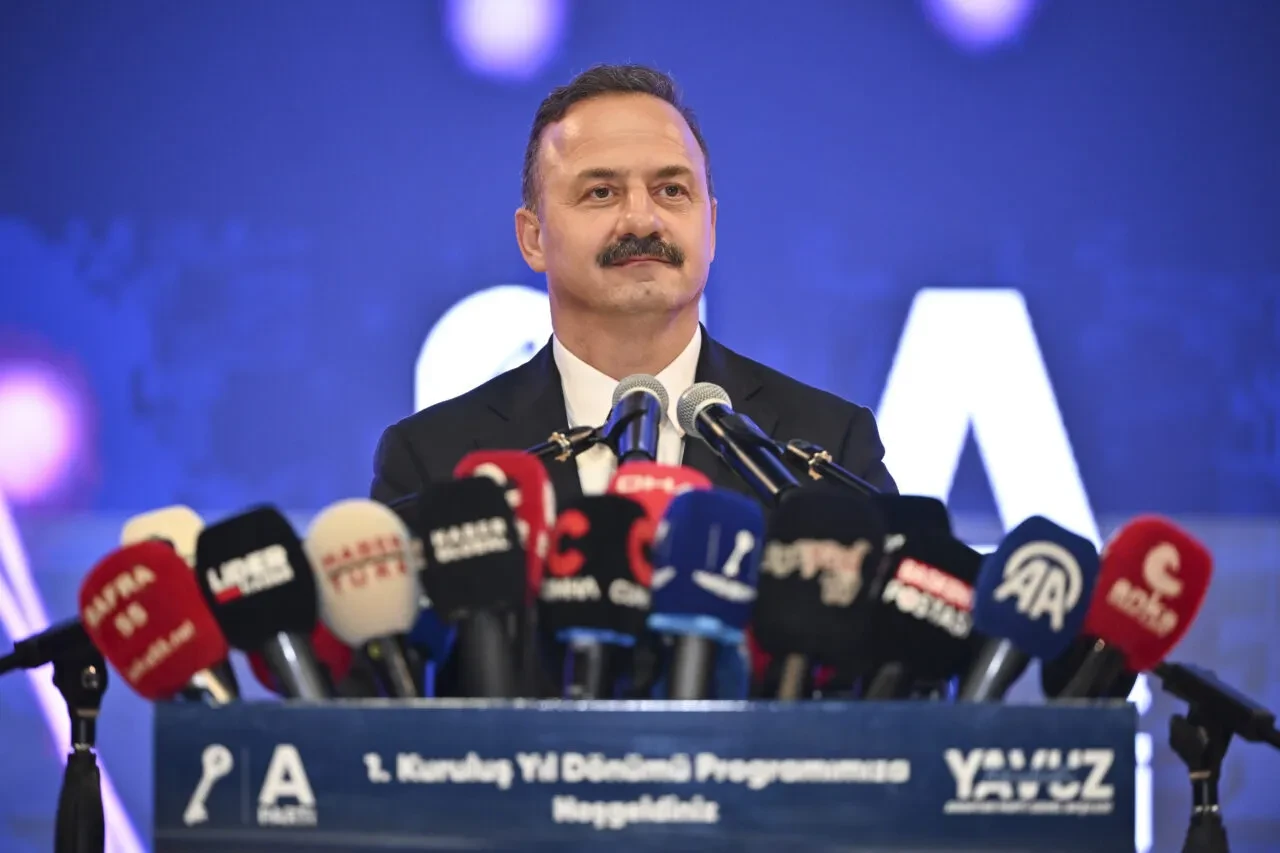 Fatih Erbakan'dan ittifak açıklaması! 4 partiye çağrı yaptı