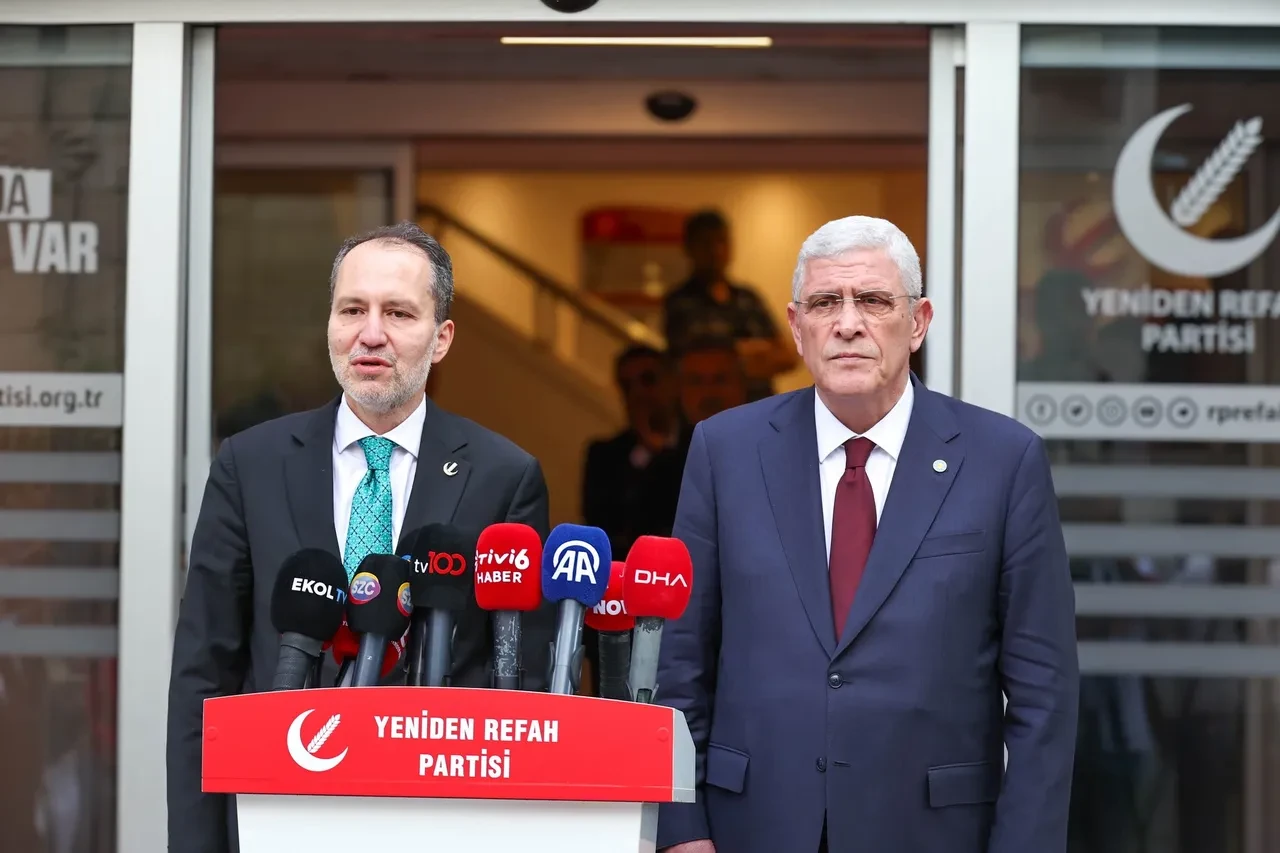 Fatih Erbakan'dan ittifak açıklaması! 4 partiye çağrı yaptı