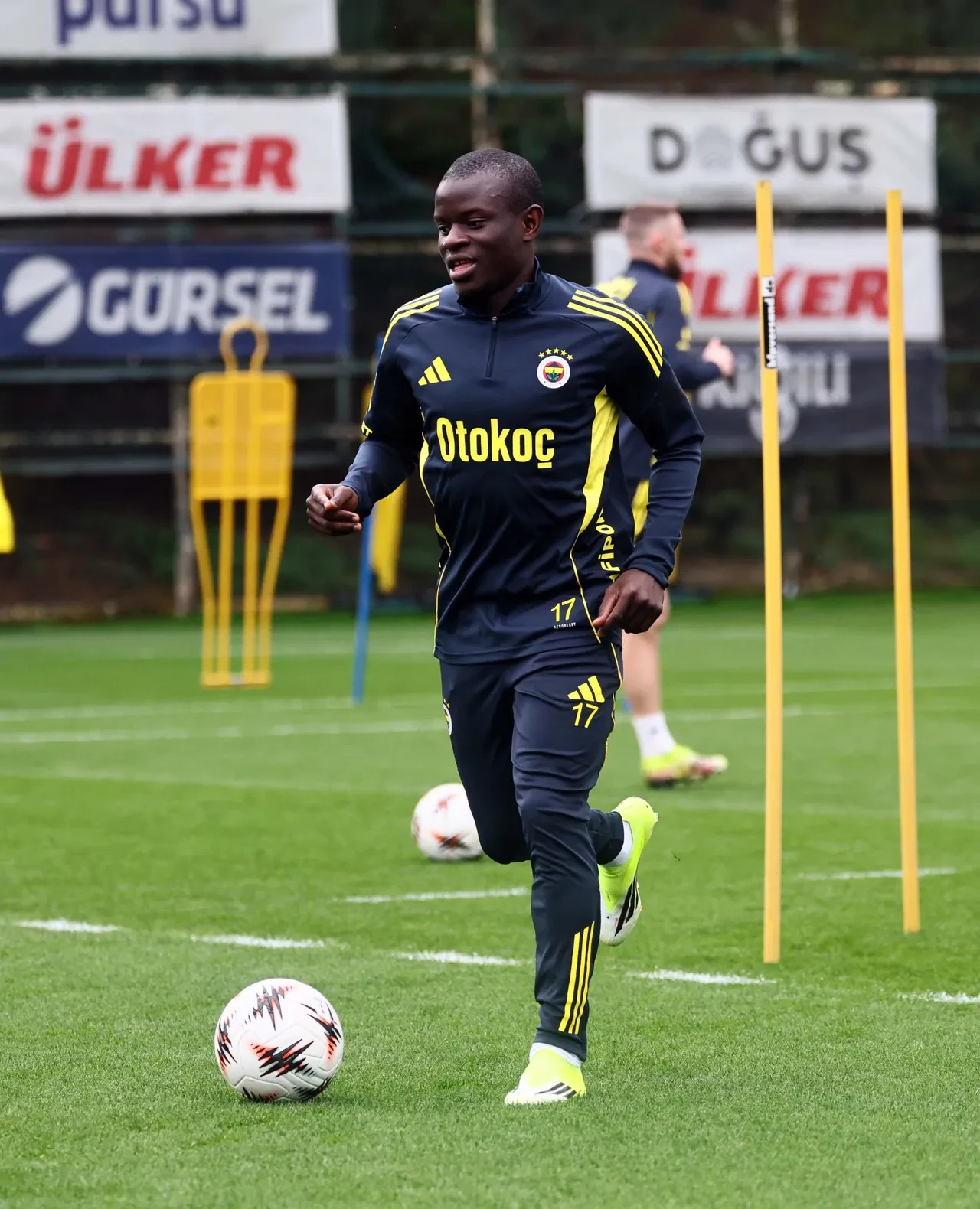 Fenerbahçe Avrupa sahnesinde! Rakip Nottingham Forest: İşte muhtemel 11'ler!