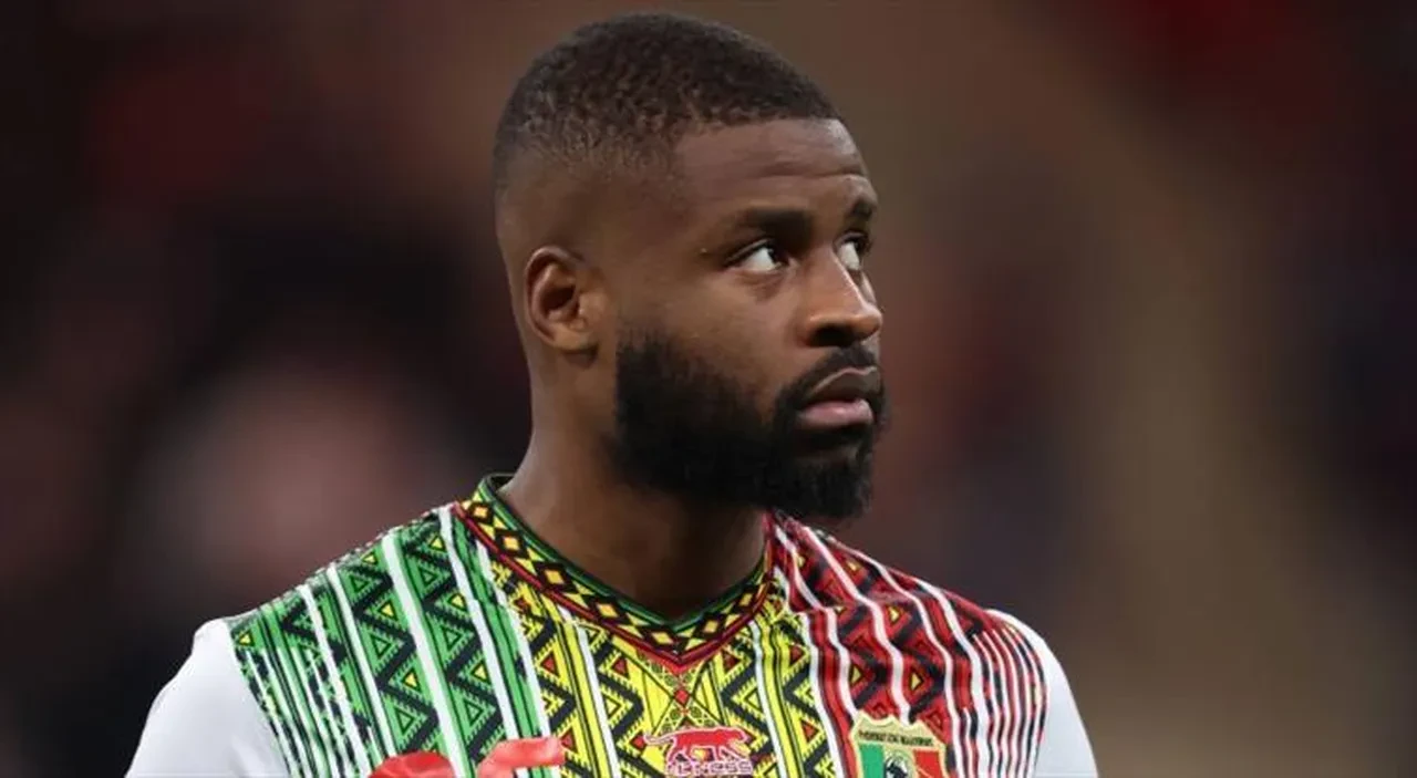 Galatasaray'a Fransa'dan 22'lik savunmacı! Cimbom'a gelmeye sıcak bakıyor