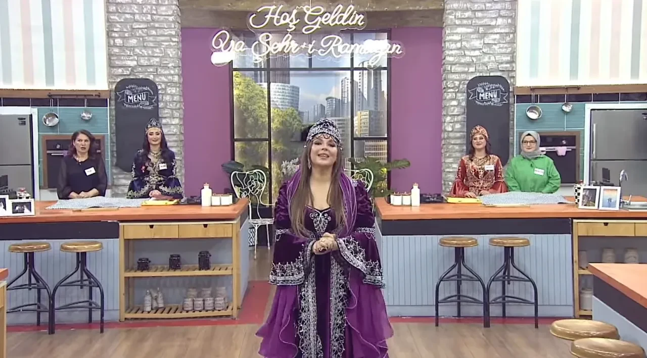 Gelinim Mutfakta’da Ramazan’a özel Osmanlı konsepti! İşlemeli kaftanlar stüdyoya damga vurdu