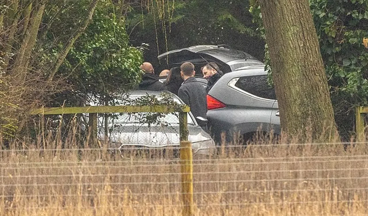 İngiltere'de Epstein operasyonu! Prens Andrew gözaltına alındı