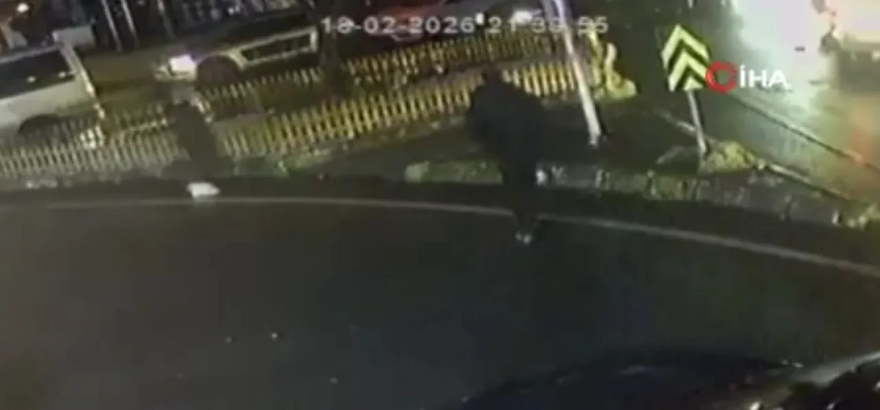 İstanbul'da yaşlı kadının feci ölümü! Servis minibüsü altında kaldı