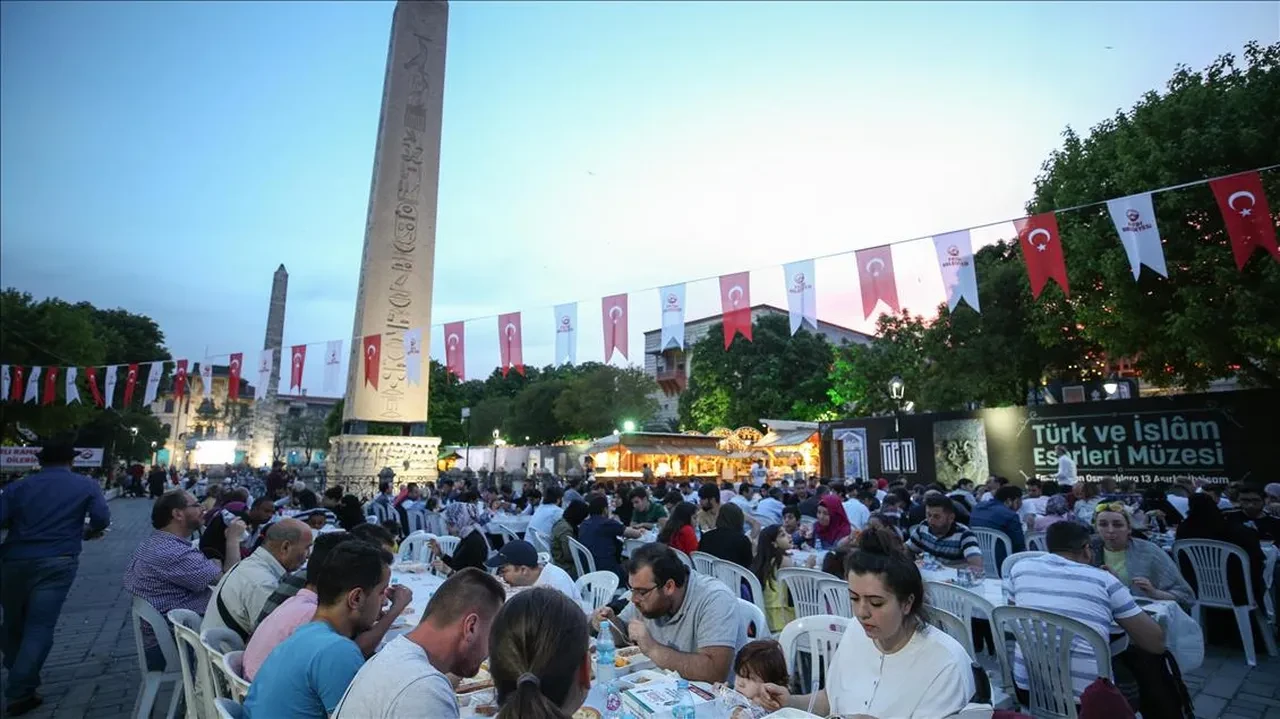 Konya iftar çadırları yerleri 2026! Konya Selçuklu, Meram, Ereğli, Cihanbeyli, Akşehir, Çumra iftar çadırları nerede?