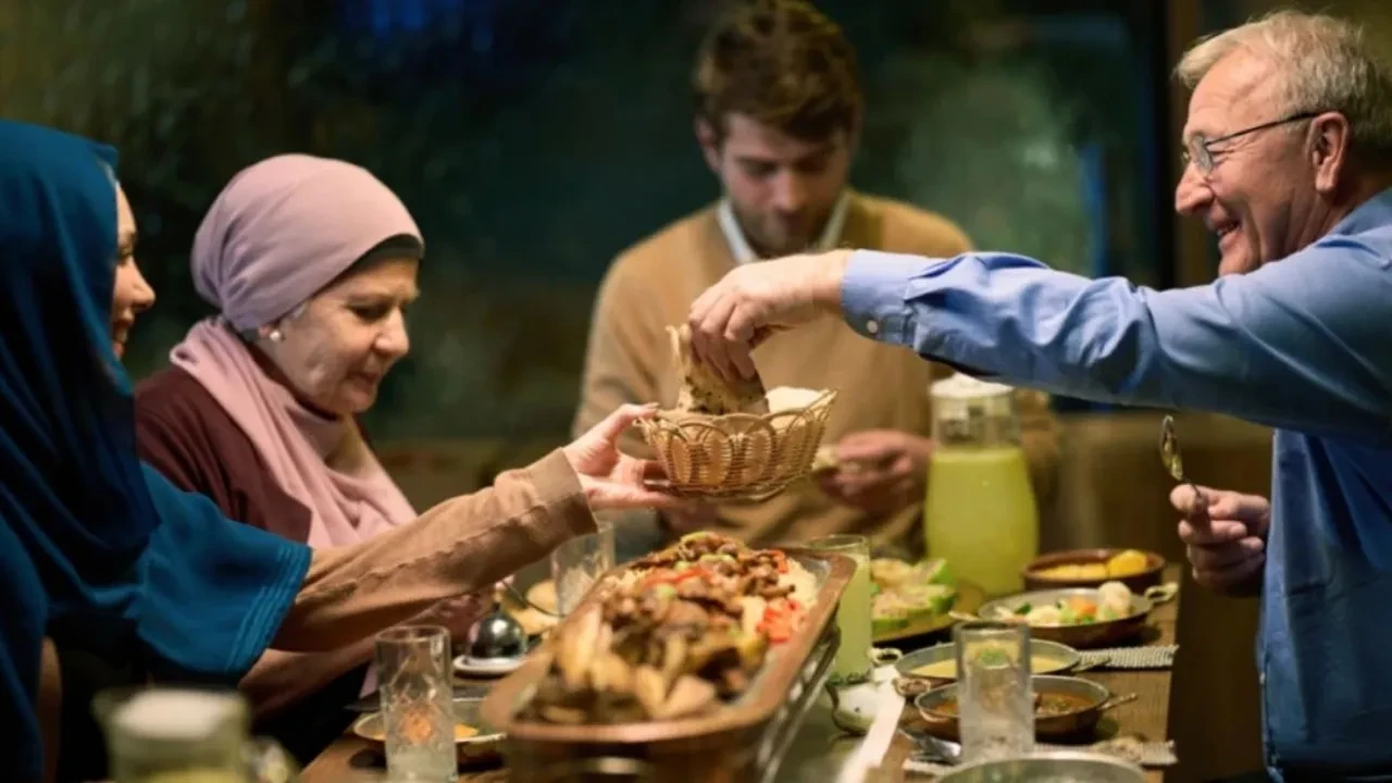 Sahur da çay mı, su mu? Susamayı bitirecek uyarı