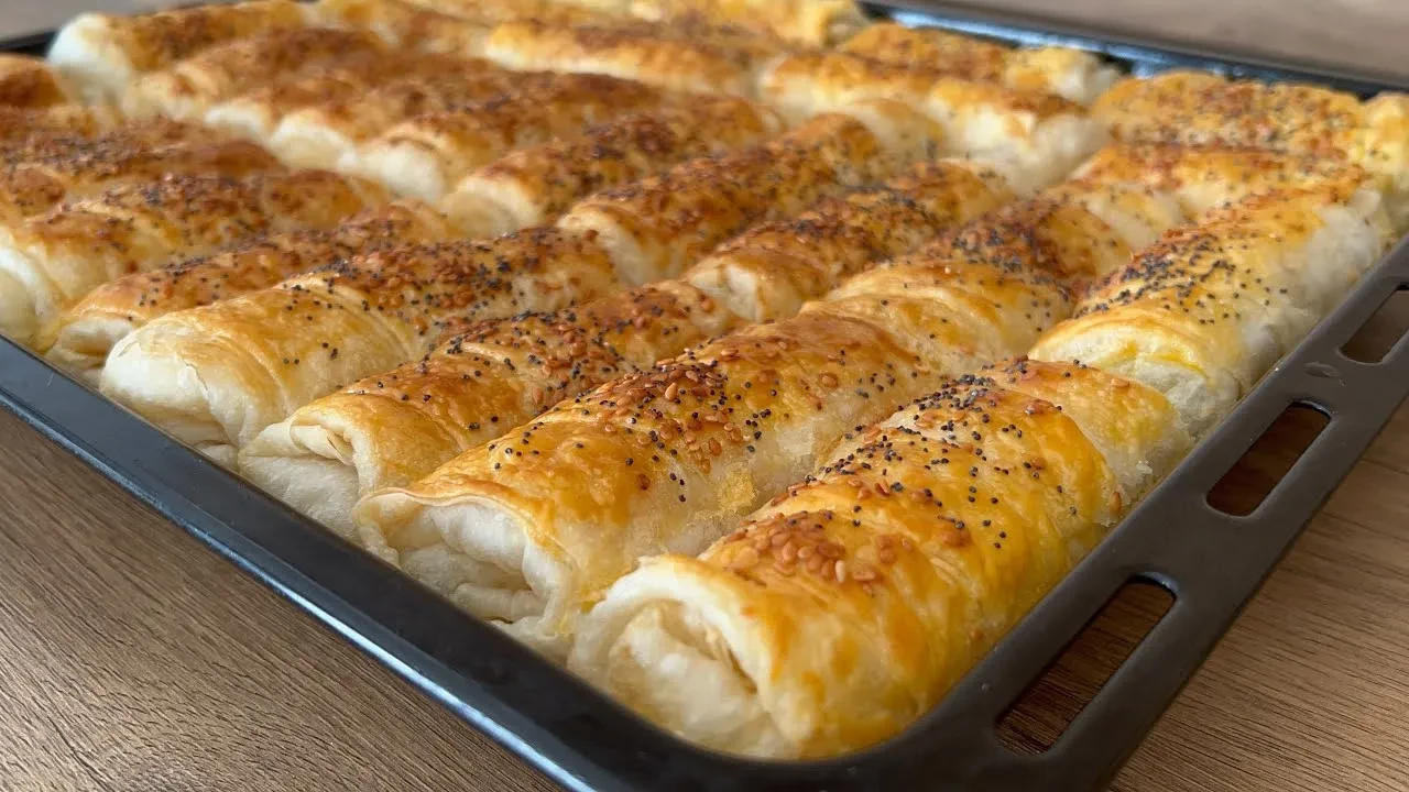 Sahur için glutensiz pirinç yufkasından yapılan kıymalı börek tarifi!