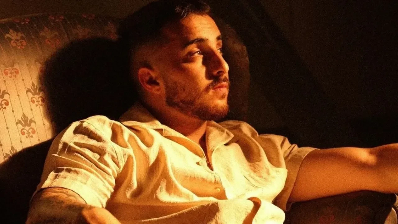 Selin Şekerci ünlü rapçi Ati242 ile arasında geçen takip gündemi hakkında konuştu! “Çok sevimli buldum”